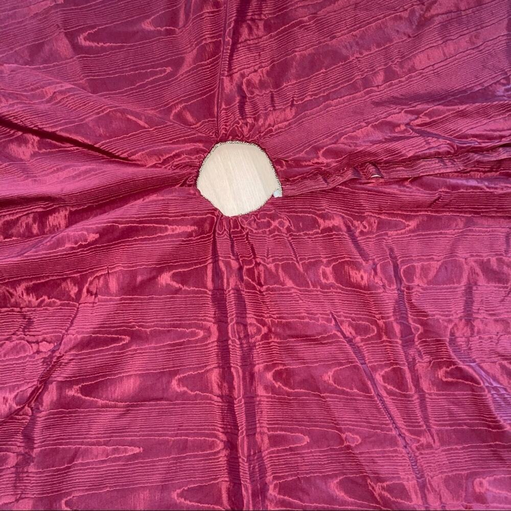 Christmas Tree Skirt - Picture 7 of 10